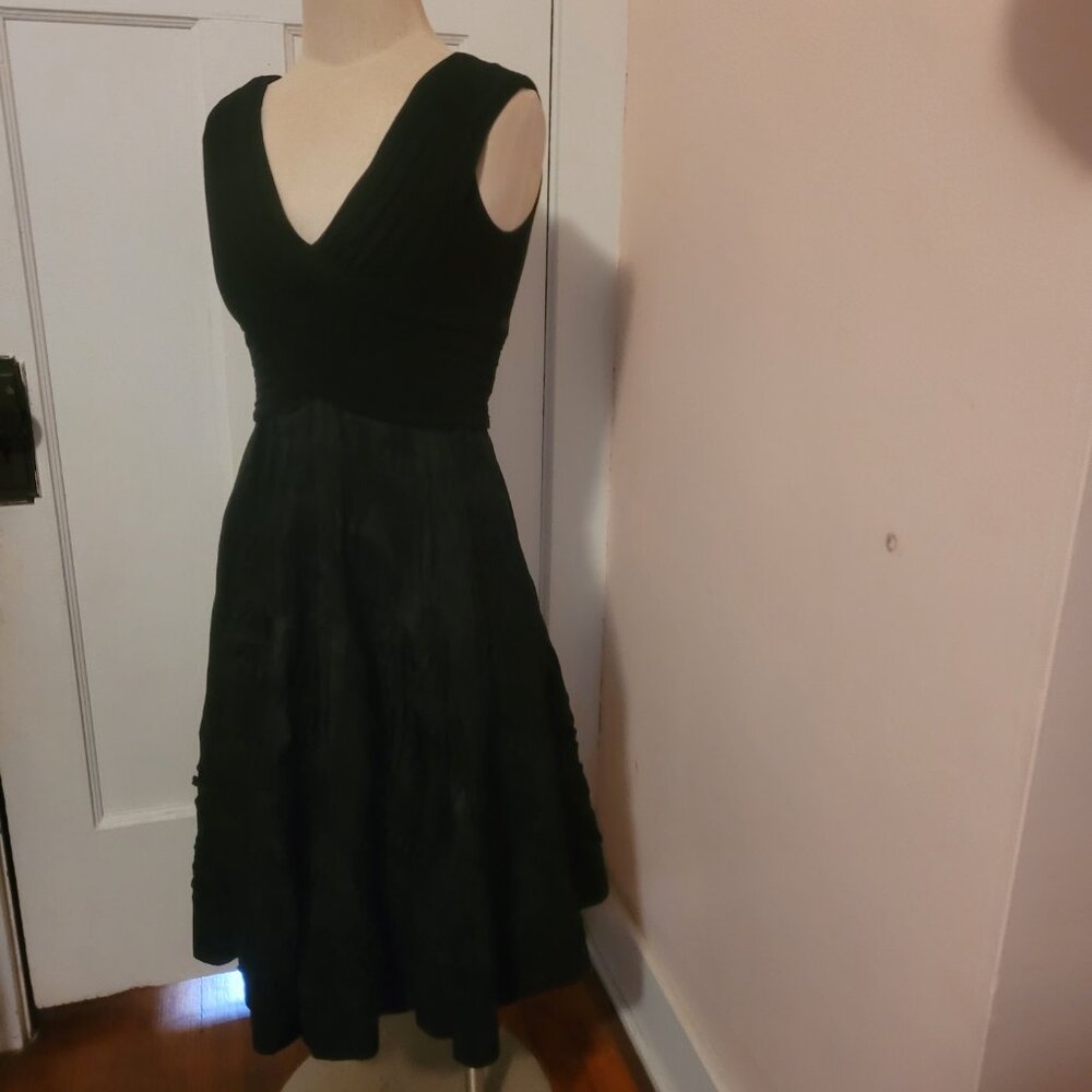 Adrianna Papell Women's Black Taffeta Sleeveless Evening Dress Gown size 6